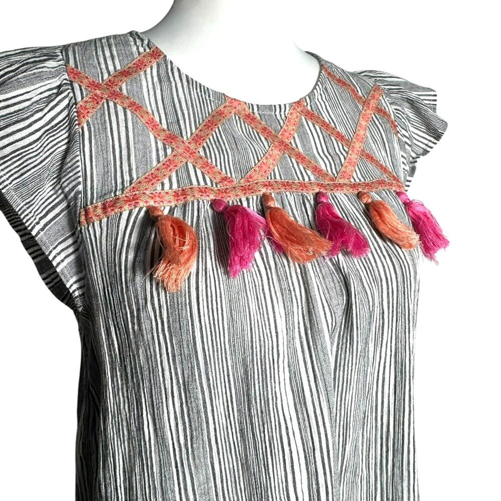 ANTHROPOLOGIE ENTRO Women's Small White Gray Stripe Pink Ruffle Tassel Tunic Top